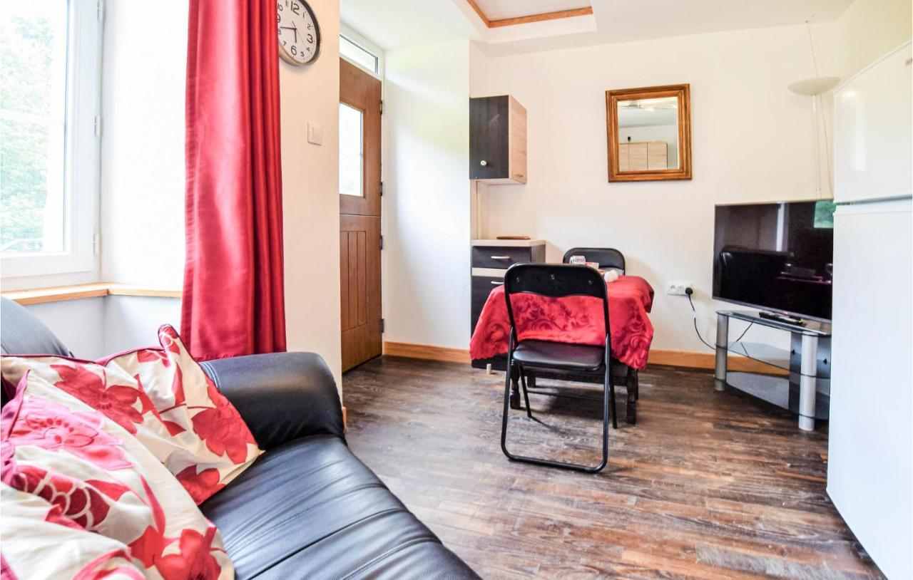 Awesome Home In Saint-Sever-Calvados With Kitchen Dış mekan fotoğraf
