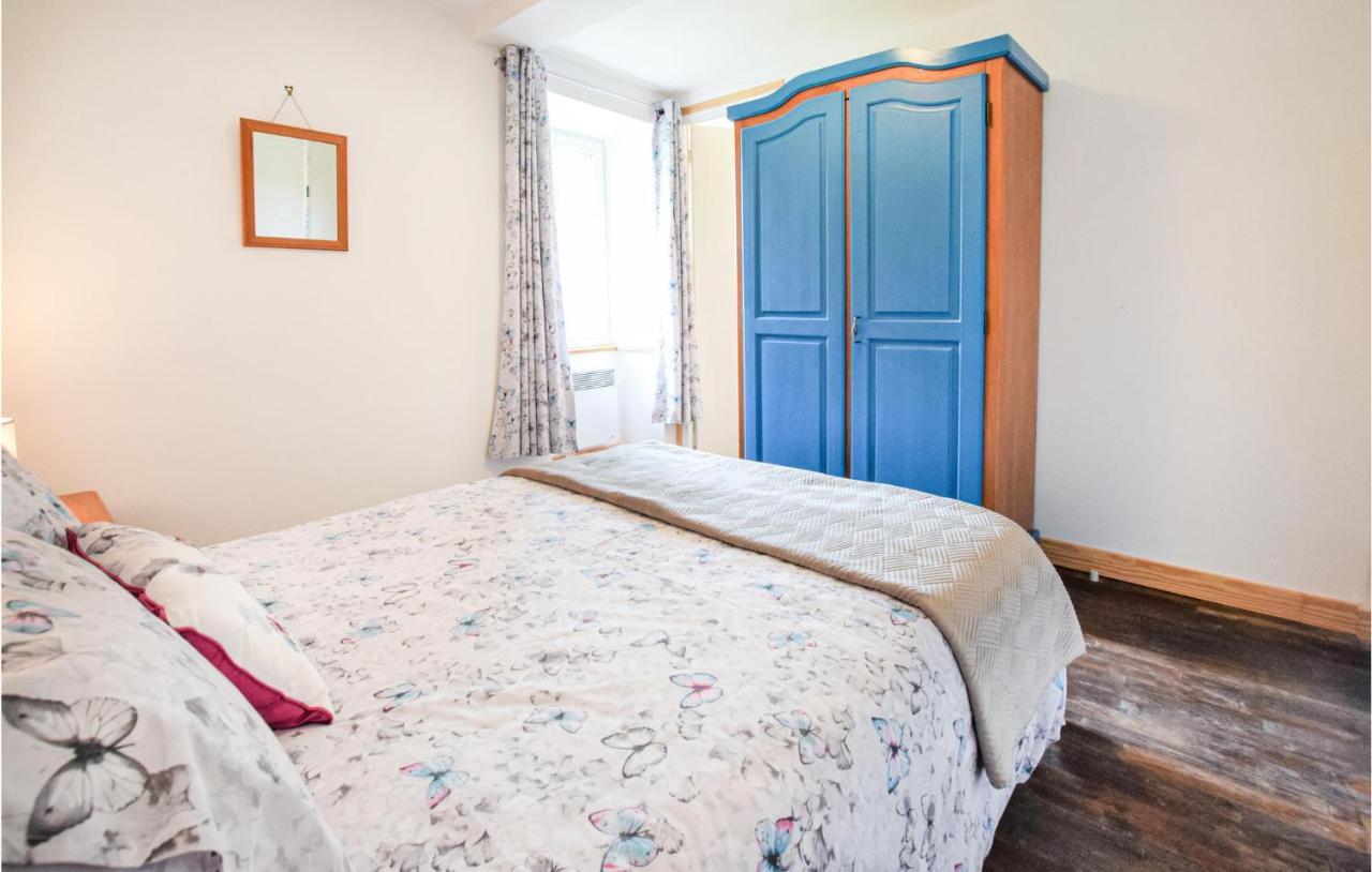 Awesome Home In Saint-Sever-Calvados With Kitchen Dış mekan fotoğraf